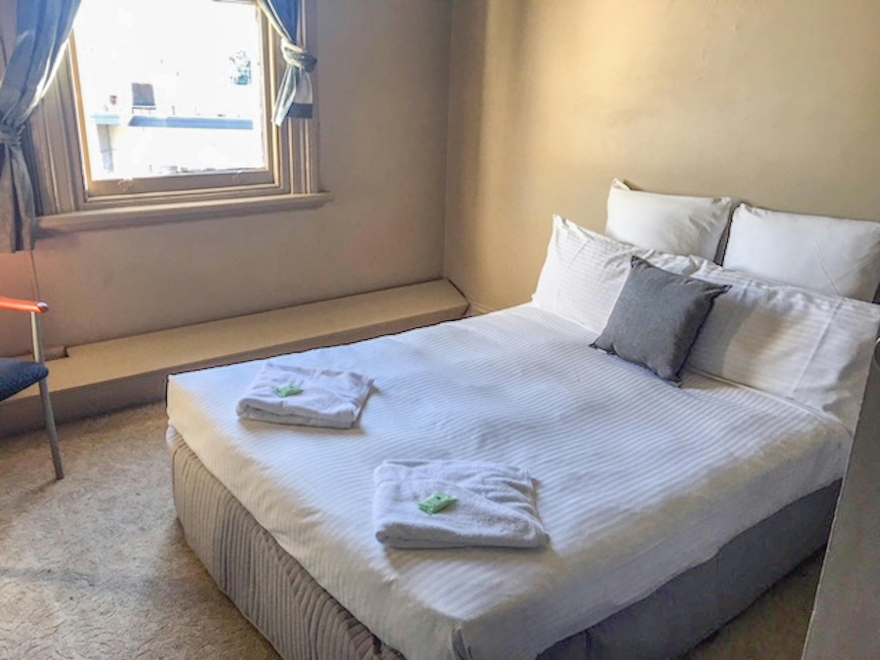 Commercial Hotel Motel Lithgow NSW Holidays & Things