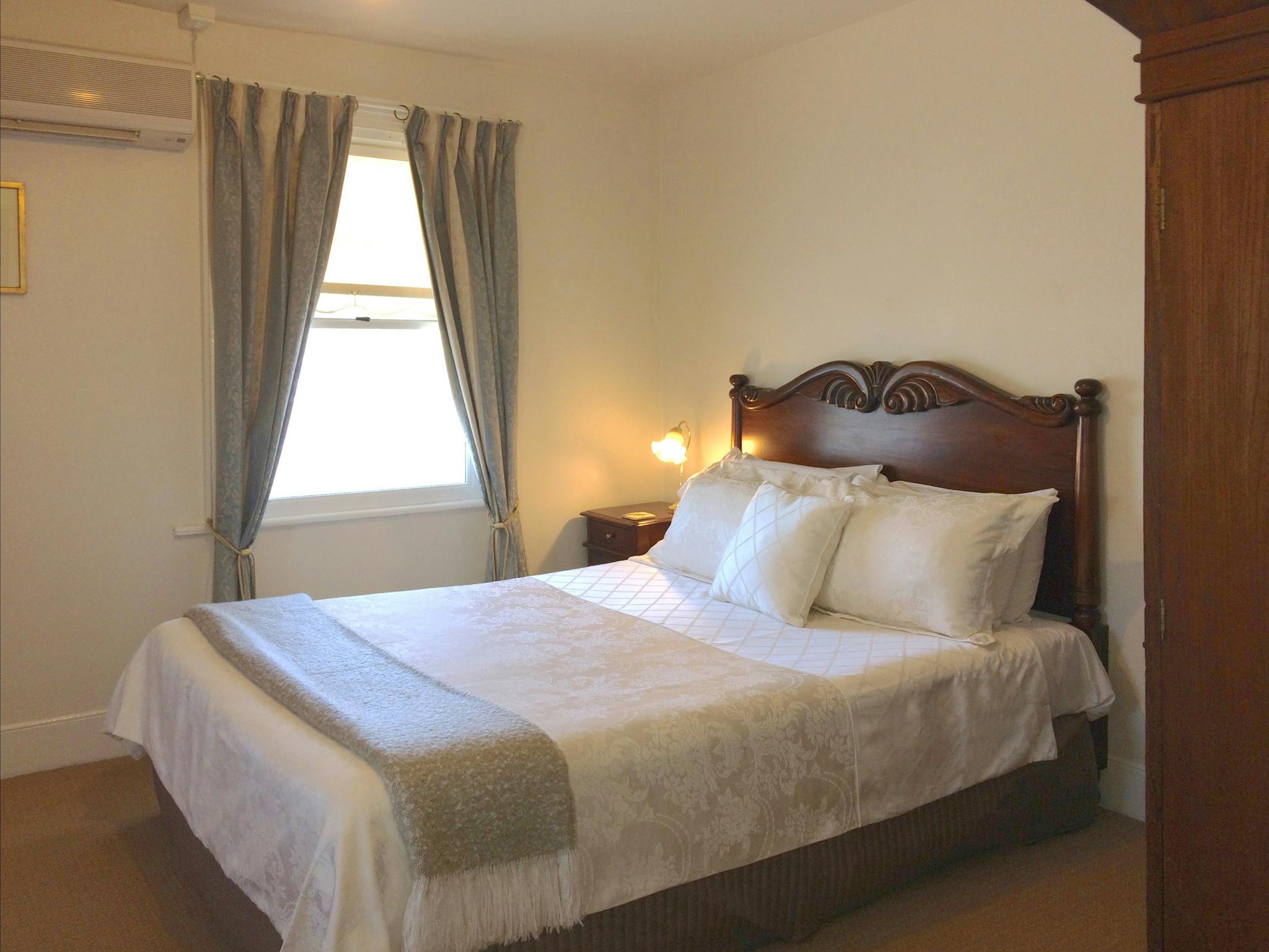 Upstairs Queen suite