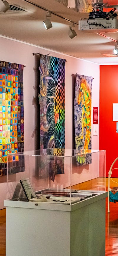 Install shot, Stitching Stories