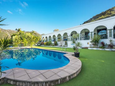 Up the Garden Path Restaurant & Bar - Amaroo On Mandalay, Magnetic Island