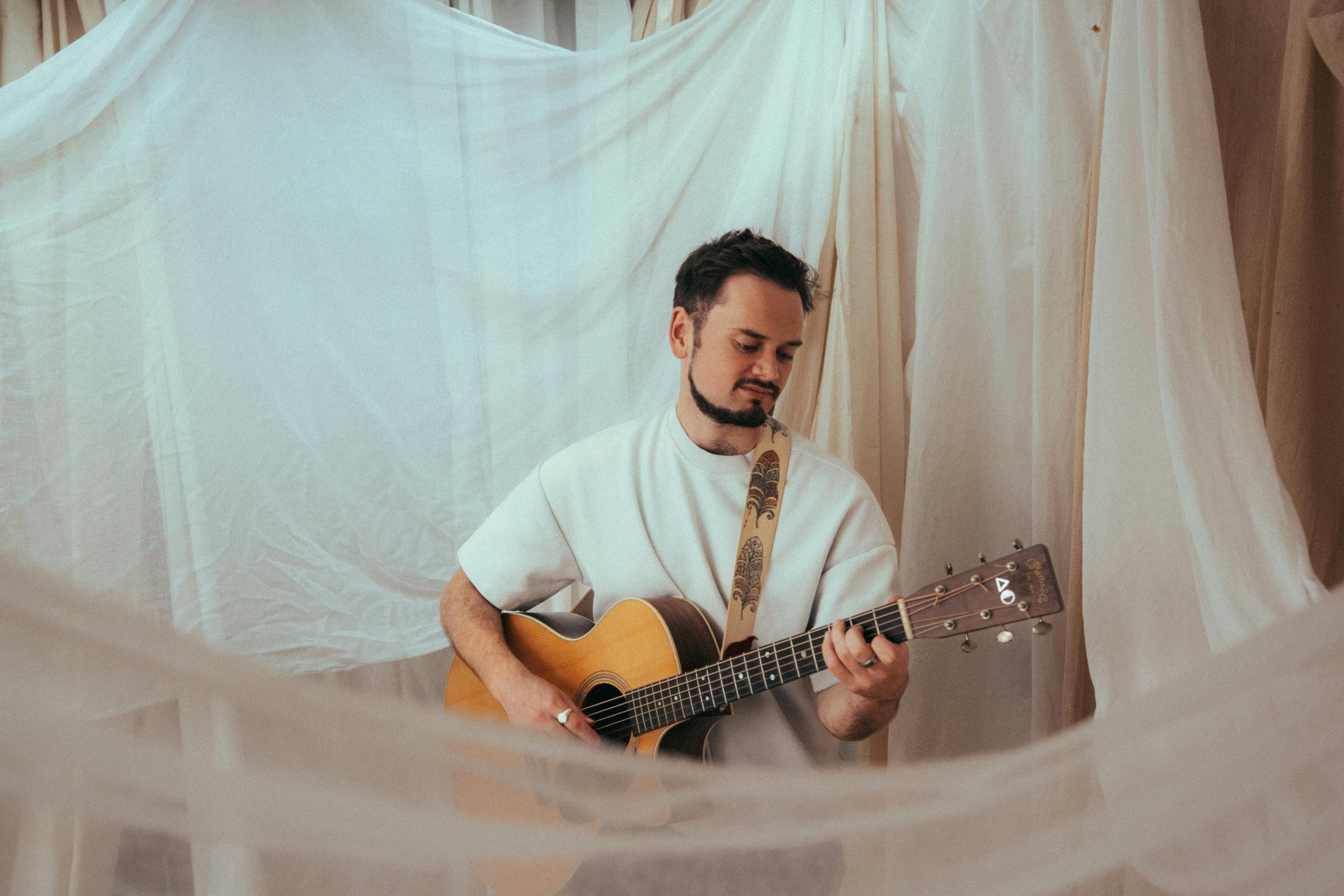 Liam Higgins, Brisbane folk-pop singer-songwriter