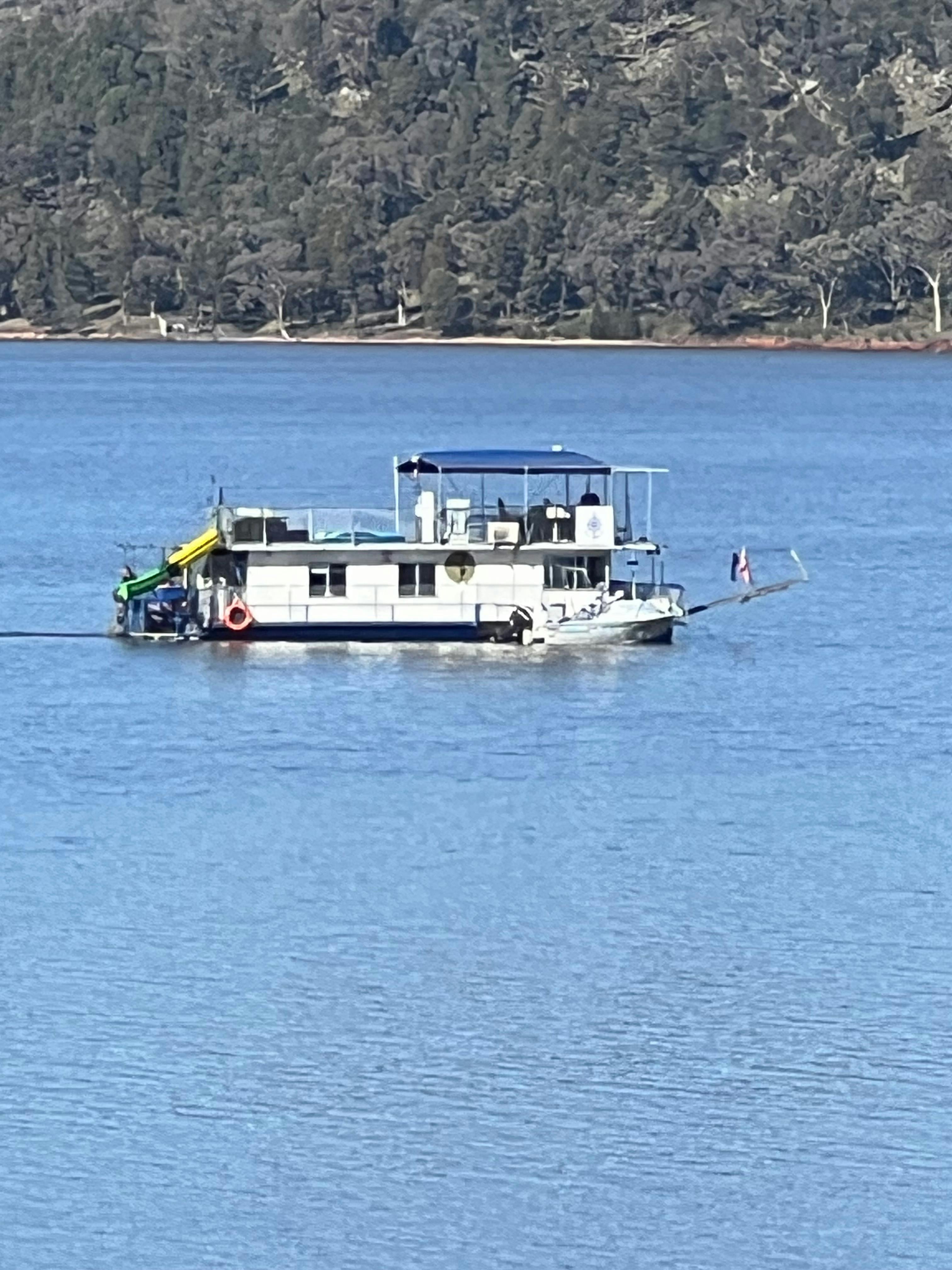 Wyangala Waters Houseboats