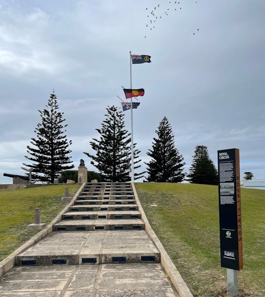 Royal Circus, Robe