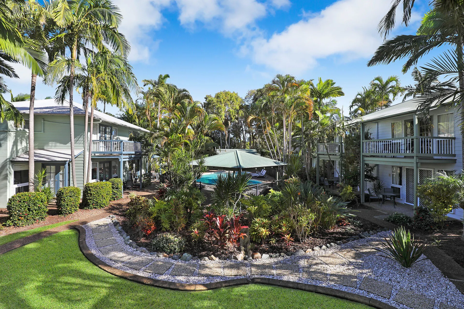 Coral Beach Noosa Resort Gardens