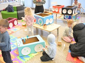 Children under 5 create cardboard cars