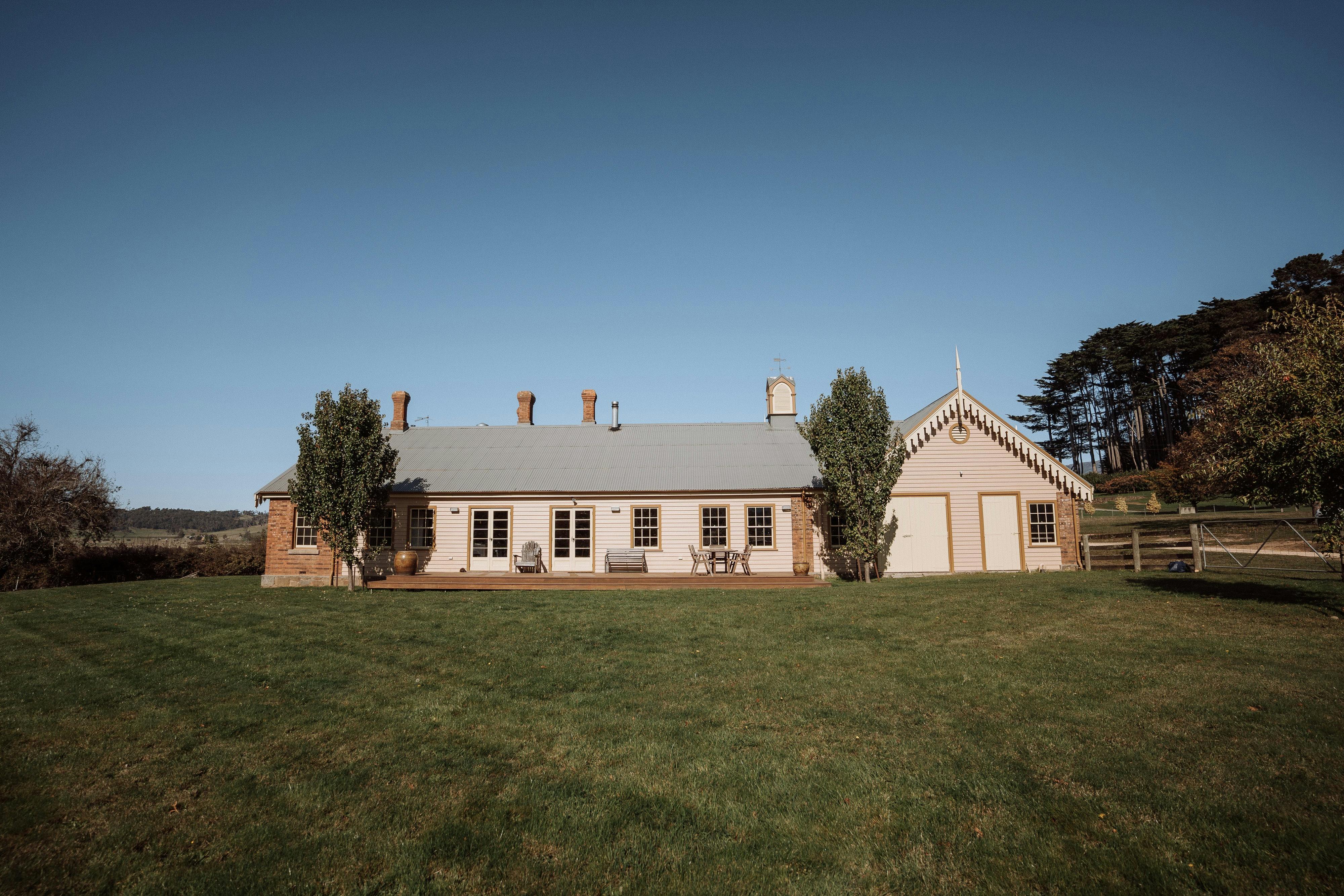 Exterior and lawn of the Coach House