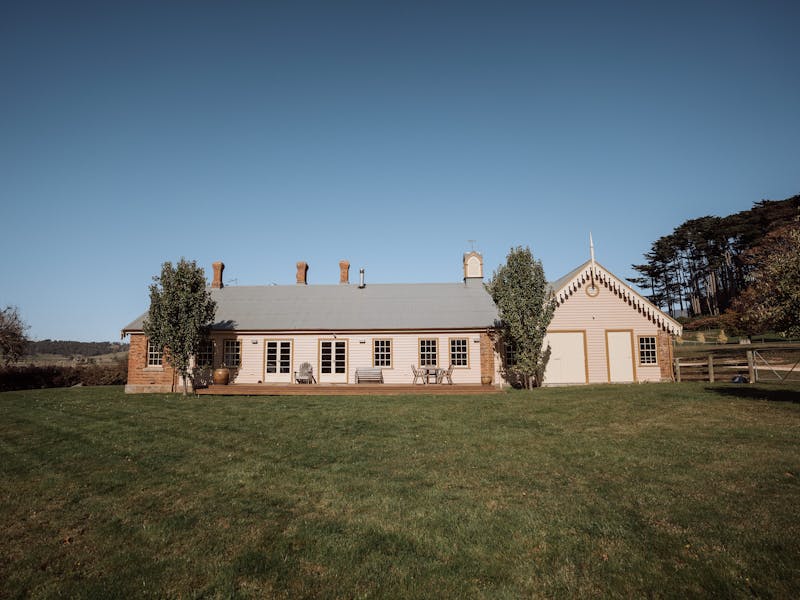Exterior and lawn of the Coach House