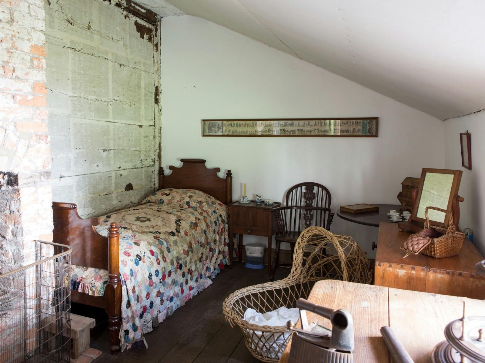 McCrae Homestead bedroom