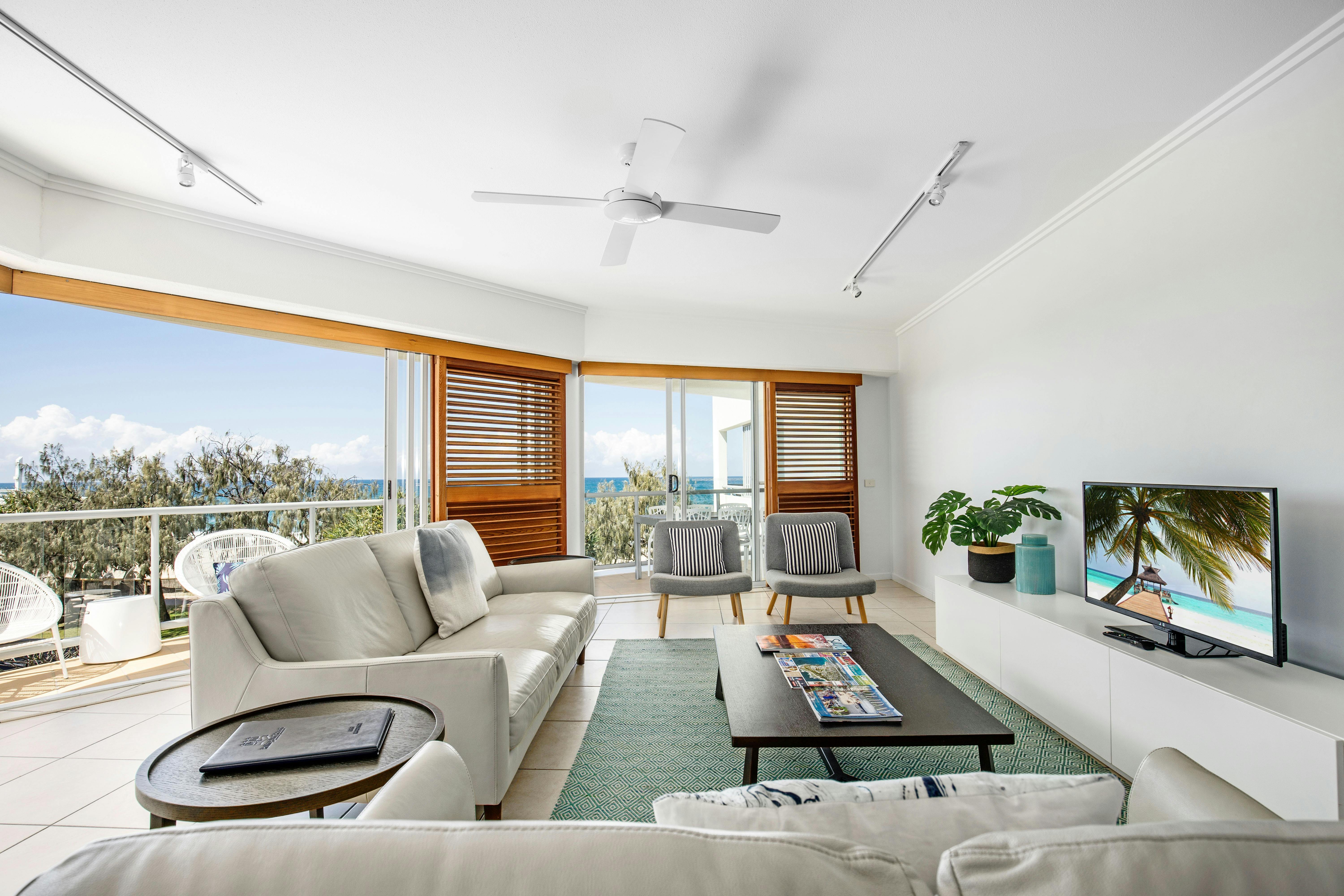 3 Bedroom Oceanfront Balcony