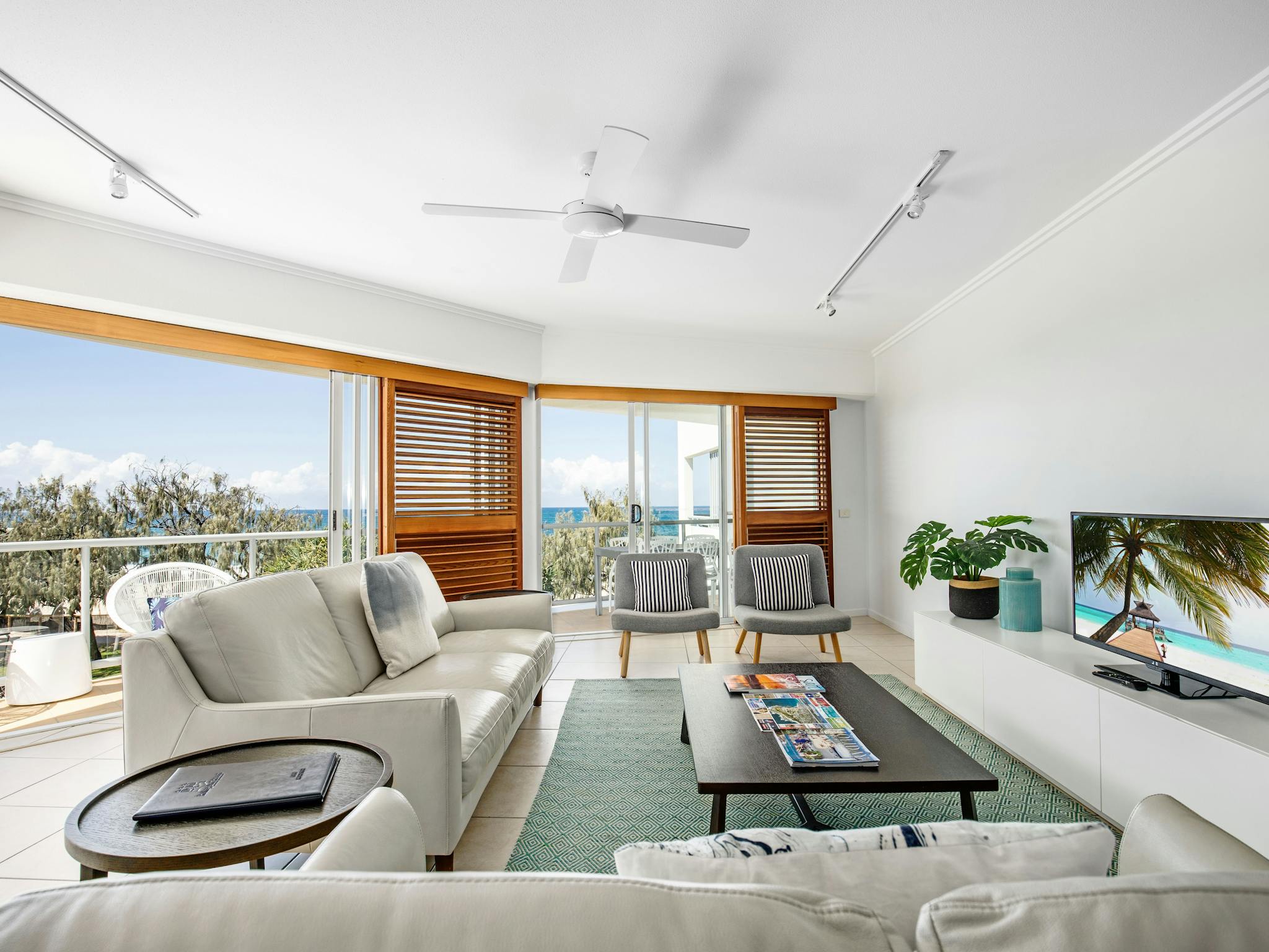 3 Bedroom Oceanfront Balcony 3 Bedroom Oceanfront Balcony