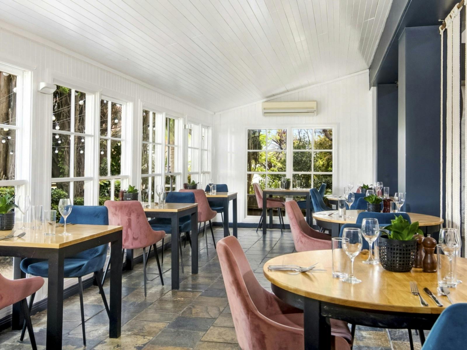 Bella Char Restaurant & Wine Bar interior at Mercure Gerringong Resort