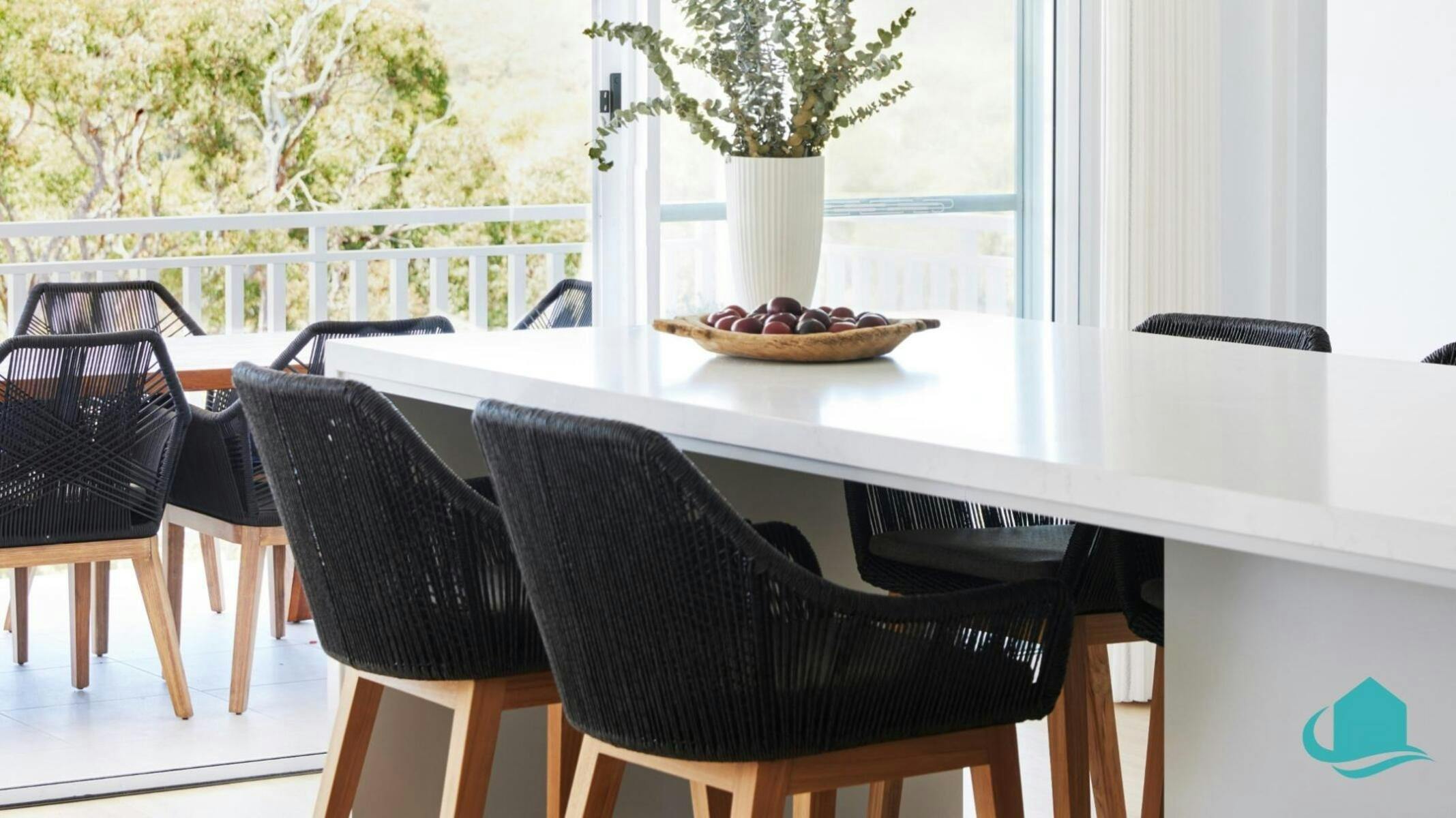 Breakfast bar for more guest seating