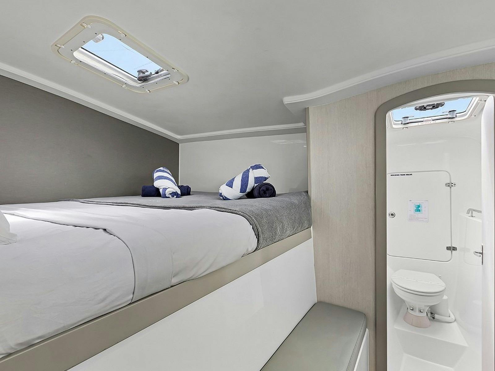 Starboard forward cabin with ensuite