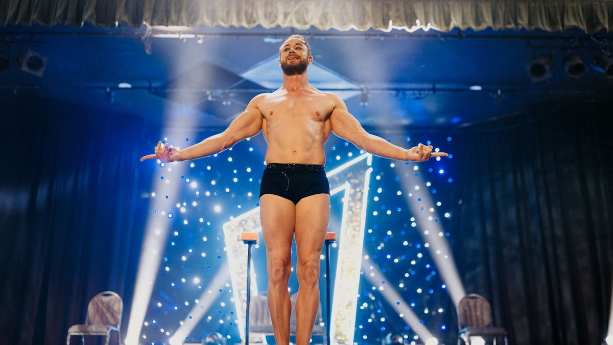 Hand balancing
