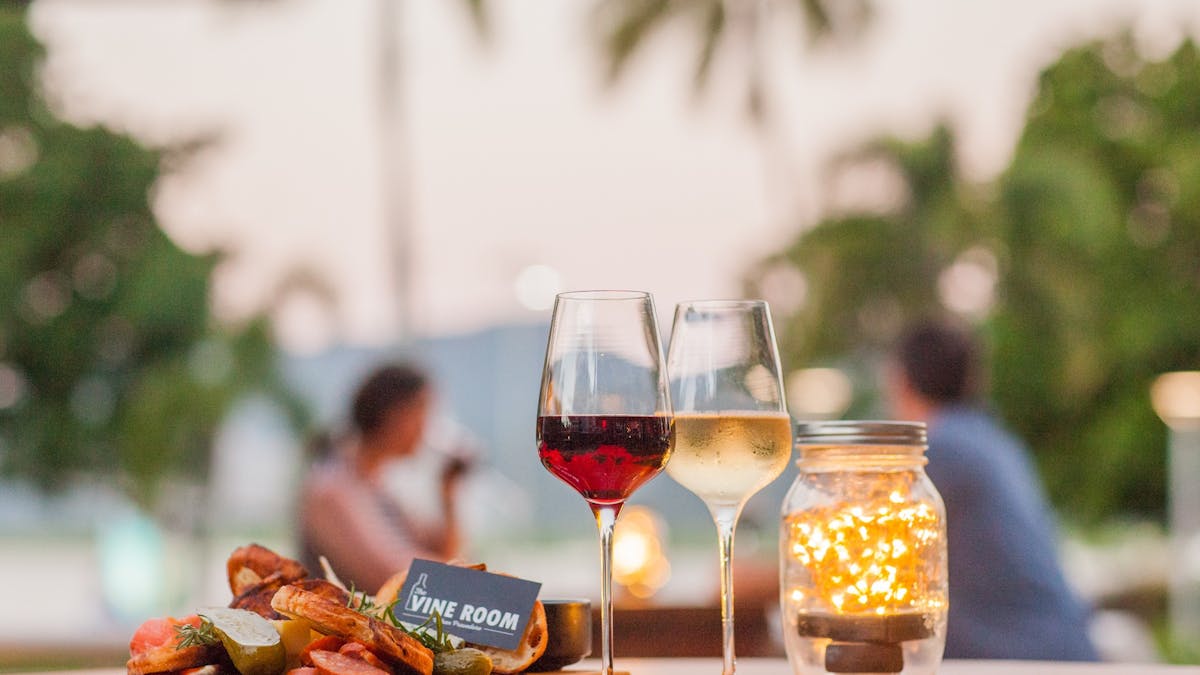 Relaxed Informal Dining