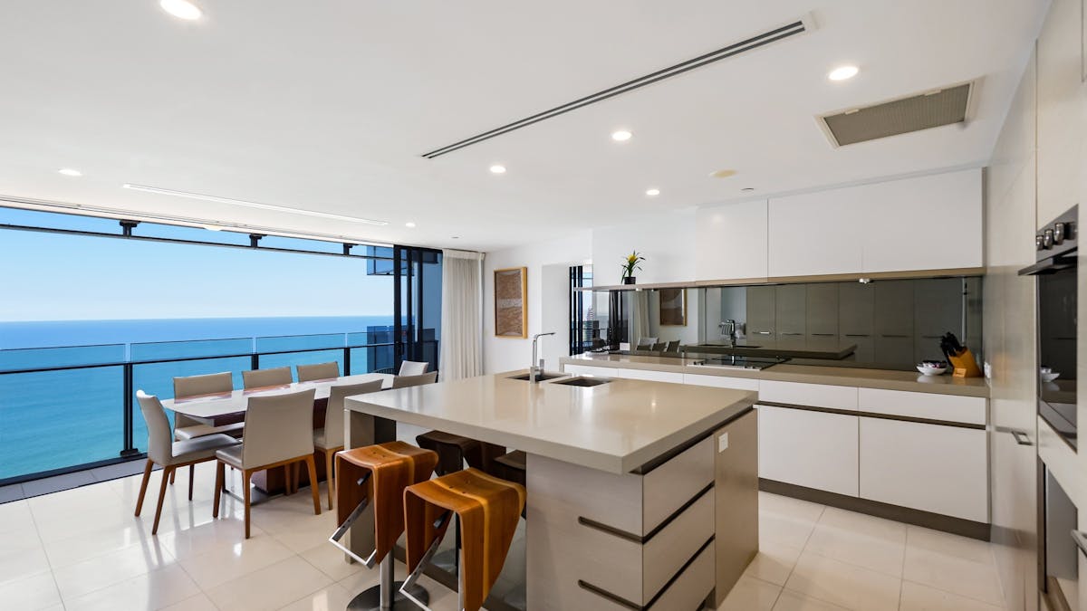 Fully equipped kitchen with island, bar stools, all appliances and views of the ocean Soul Peppers