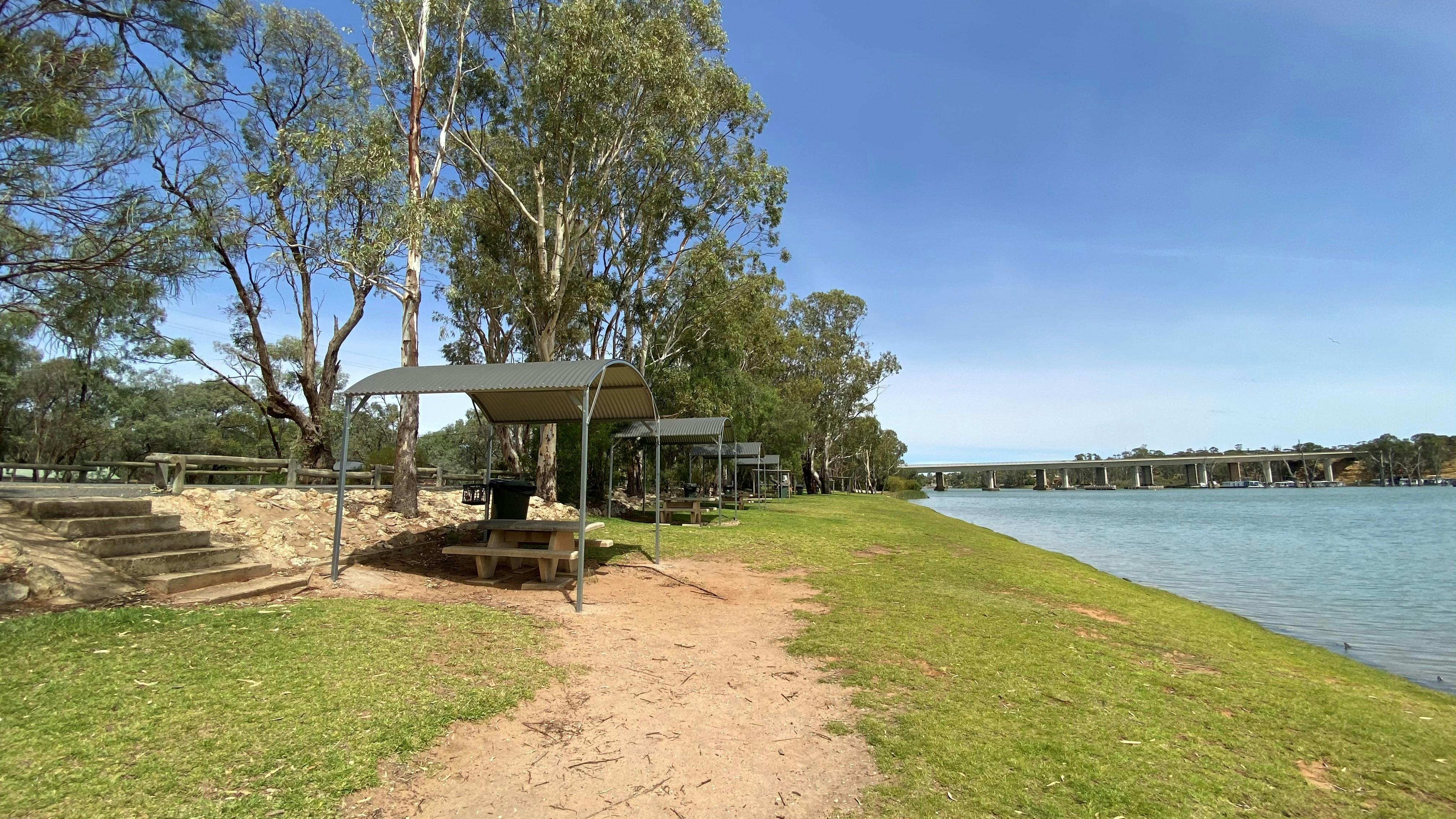 River Drive Reserve, Paisley
