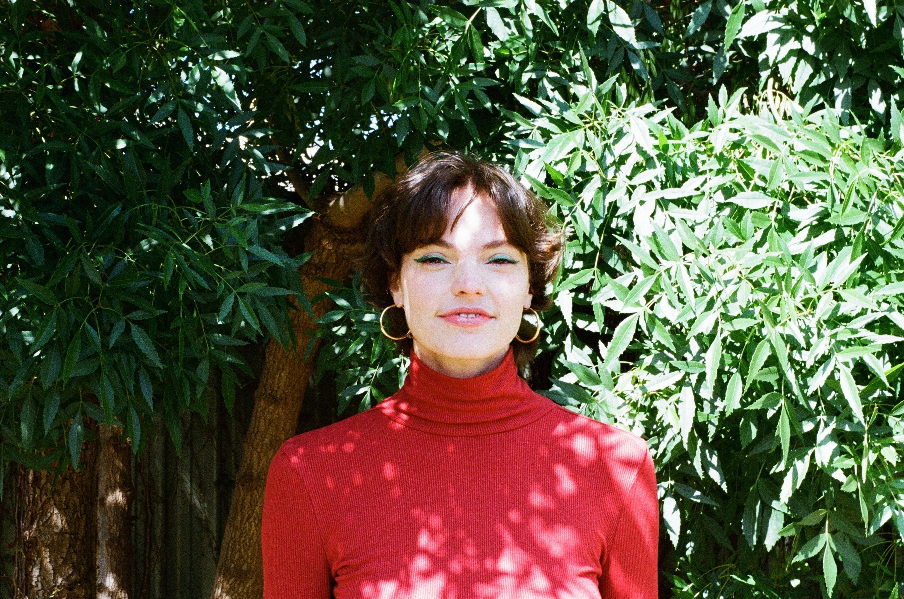 Sunday Sounds - Courteney Hooper