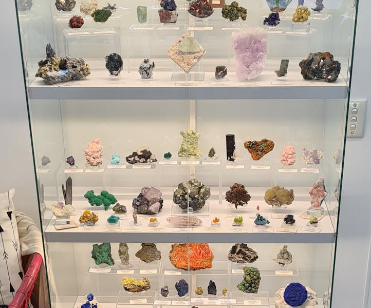 World class mineral specimens from Australia and overseas.
