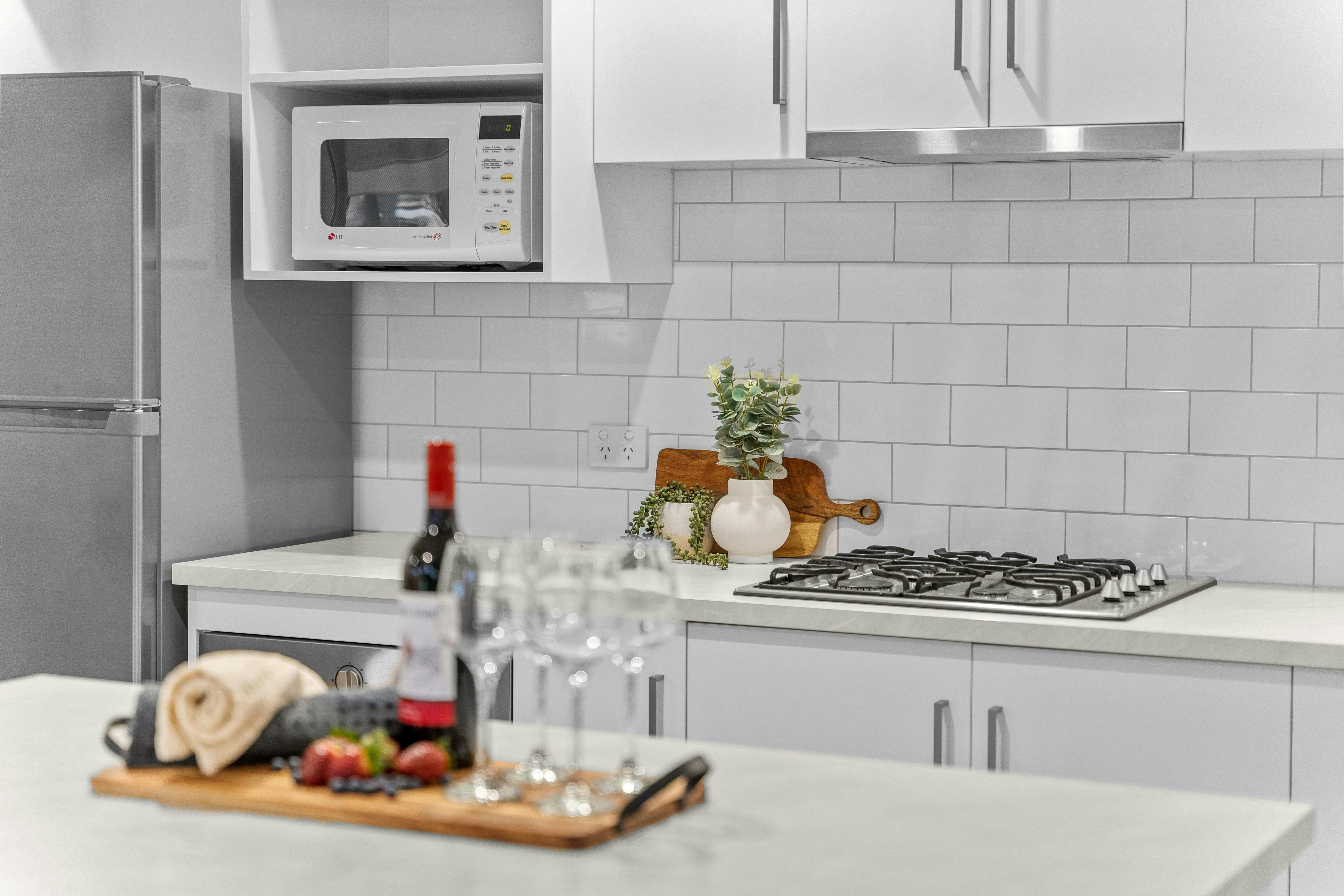 Two Bedroom Studio Unit | Tasman Holiday Parks - Bright