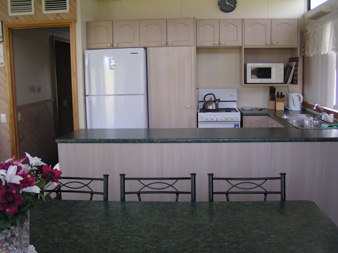 Too Irresistible Green Gold Houseboats