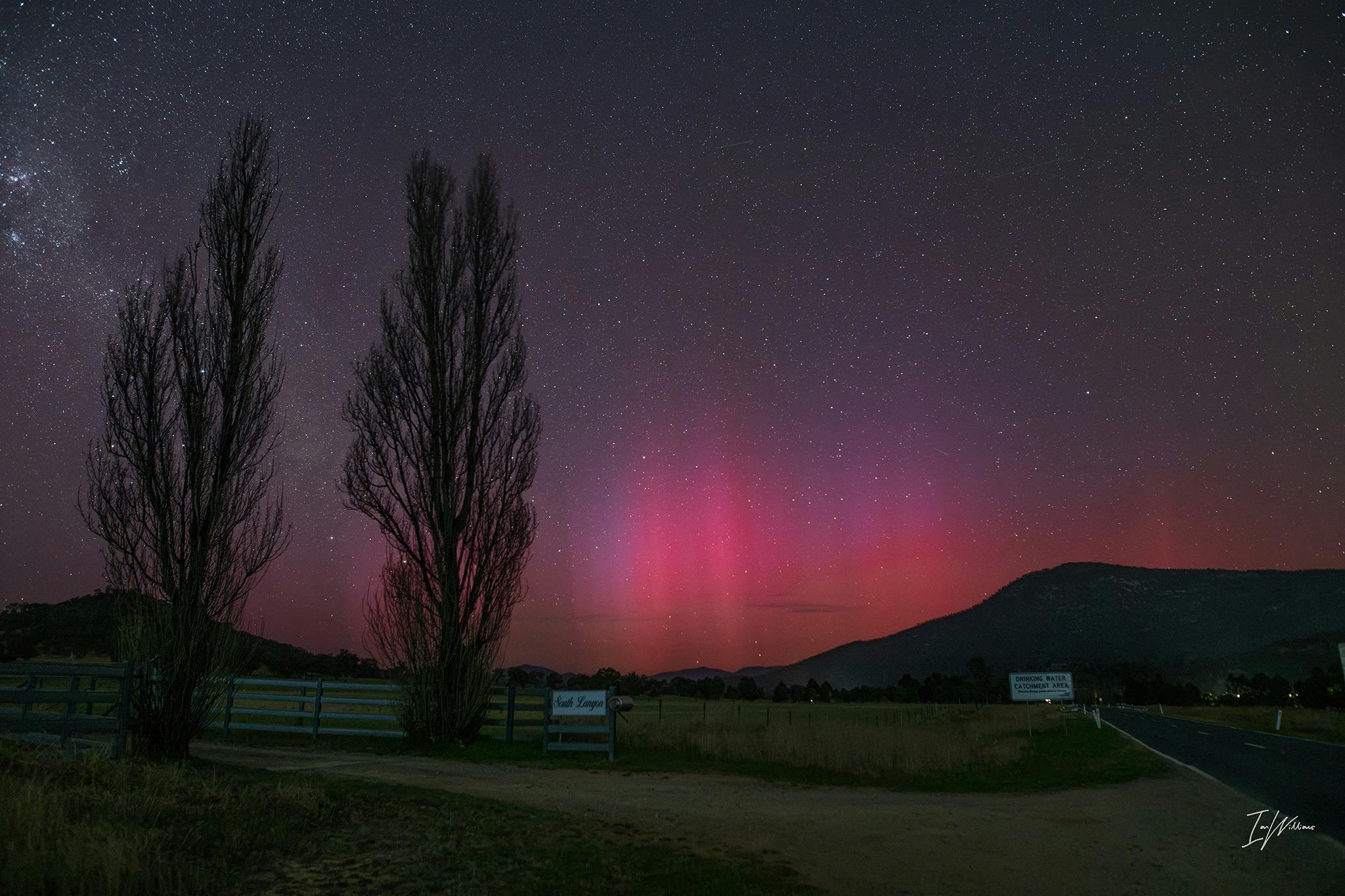 This shows a display of the aurora from the Tharwa area where the workshop will be conducted