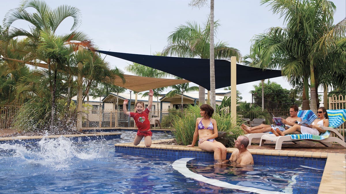 Fraser Lodge Holiday Park - Pool