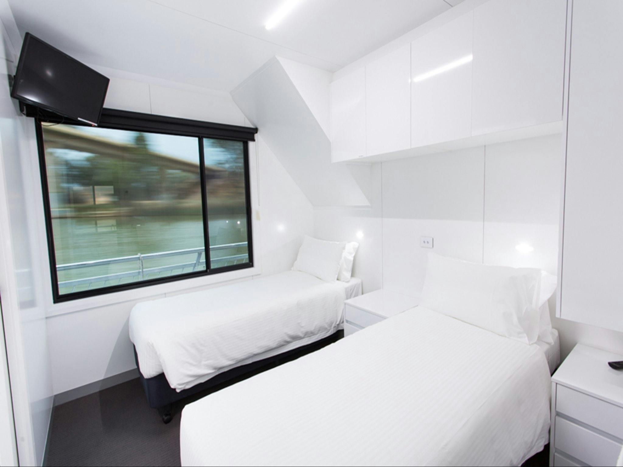 Platinum Indulgence bedroom