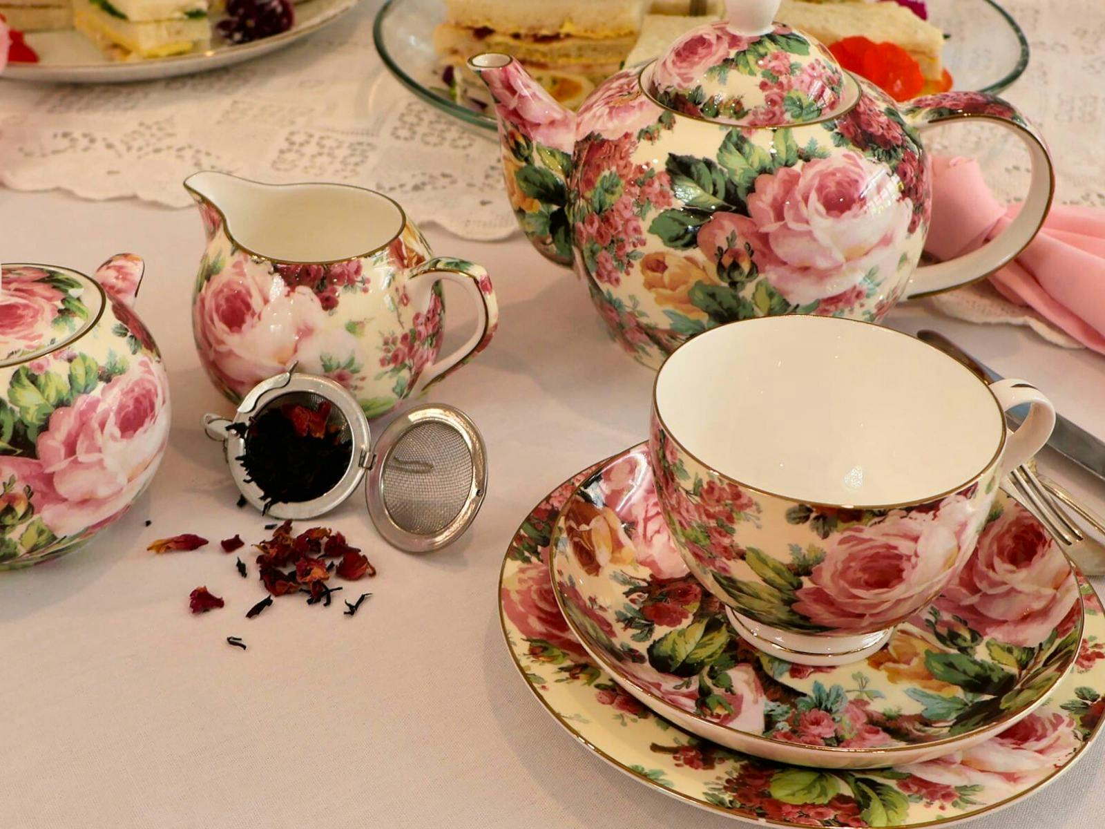 Loose Leaf Tea at Grand Chameleon's High Tea