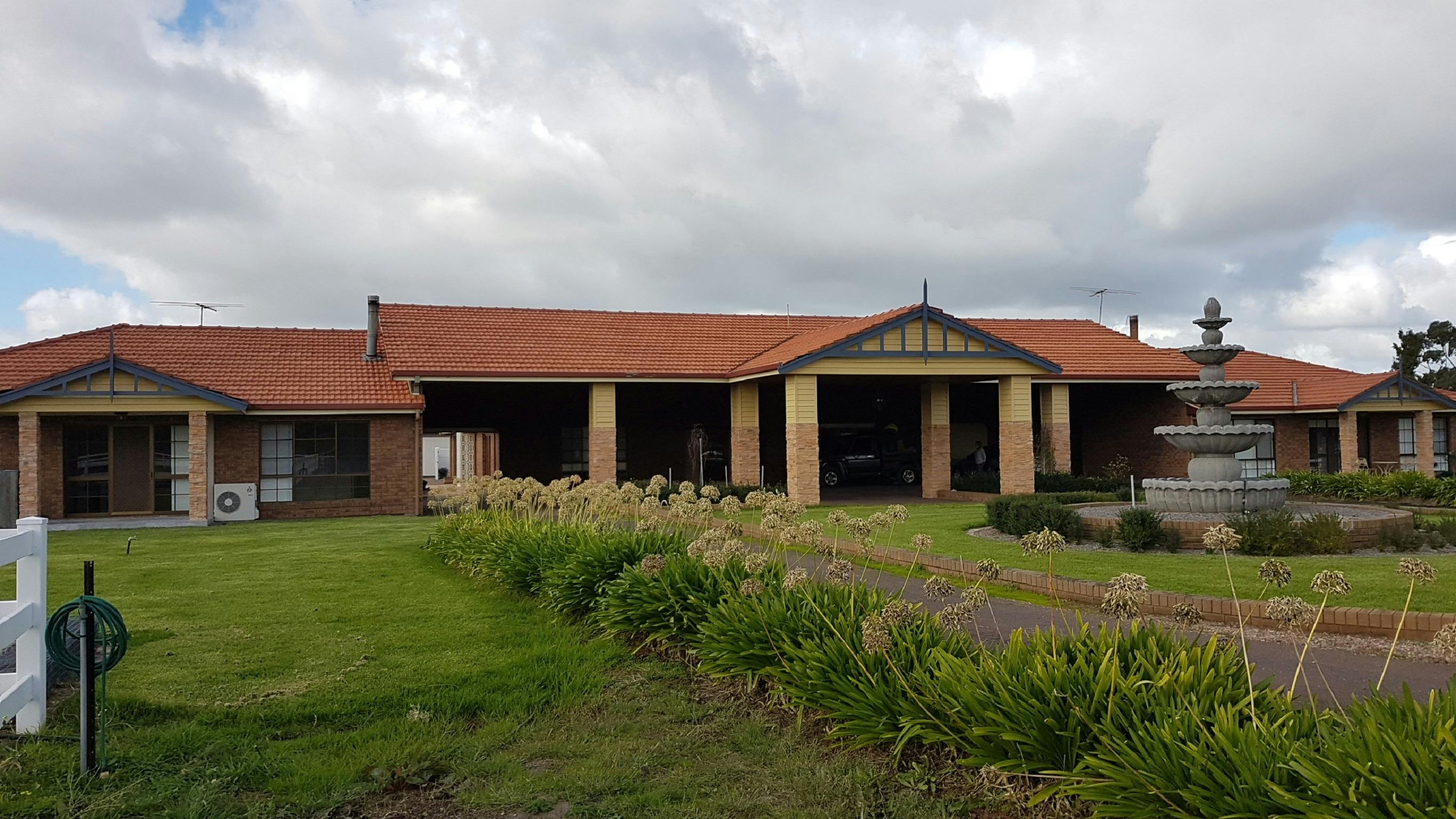 Front Entry welcomes you