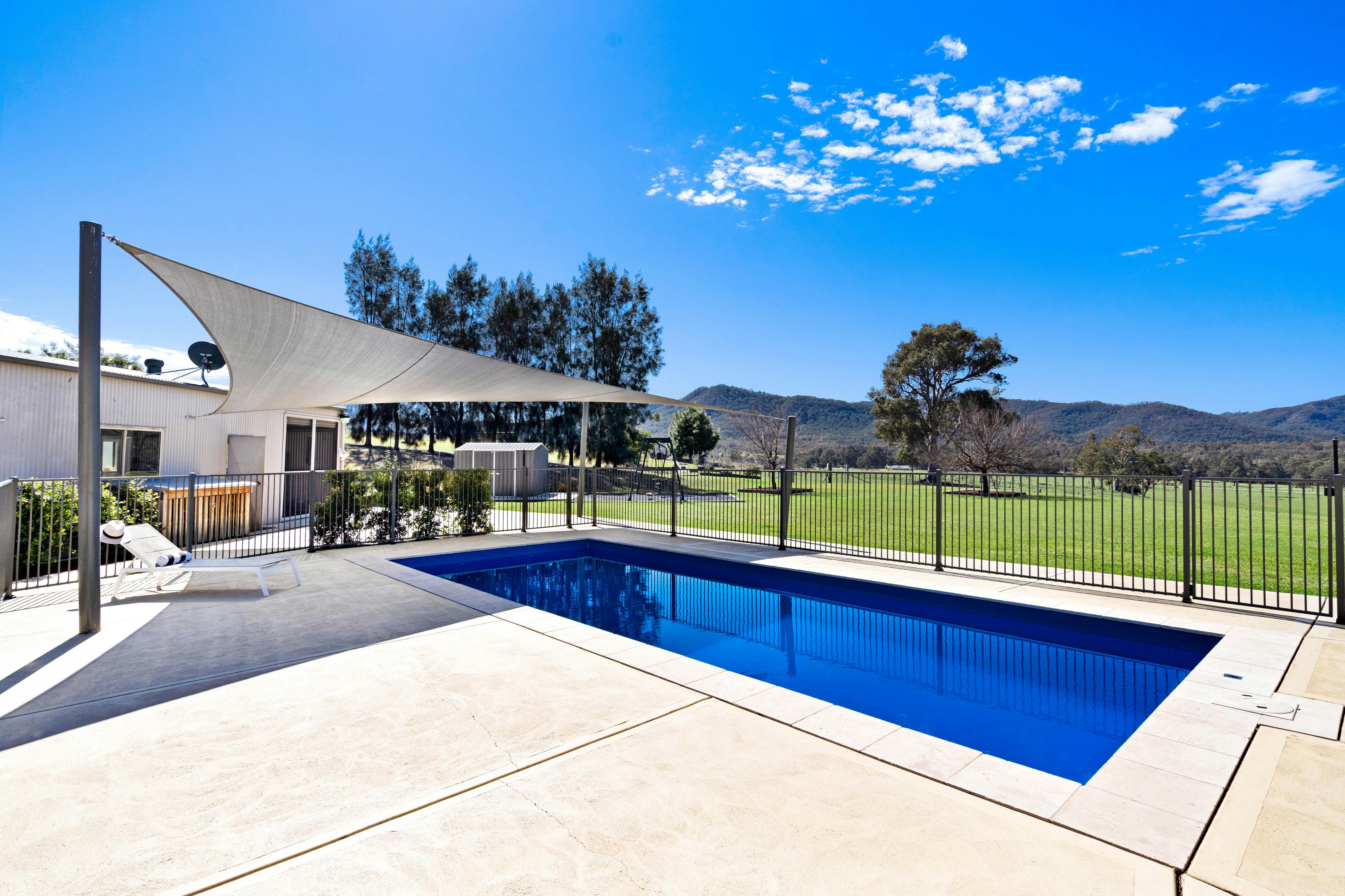 Hillbrook Estate - Swimming Pool