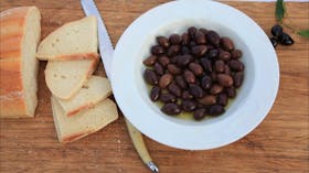 Wymah Organic Olives and Lambs