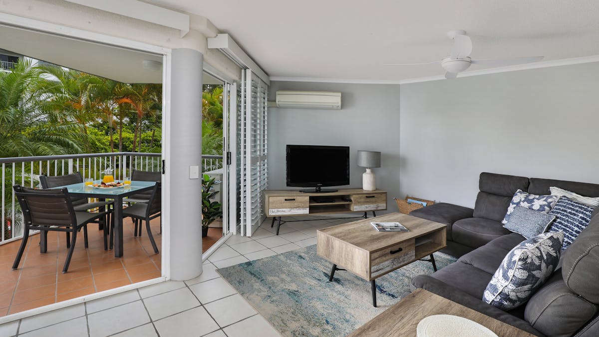 Living dining area
