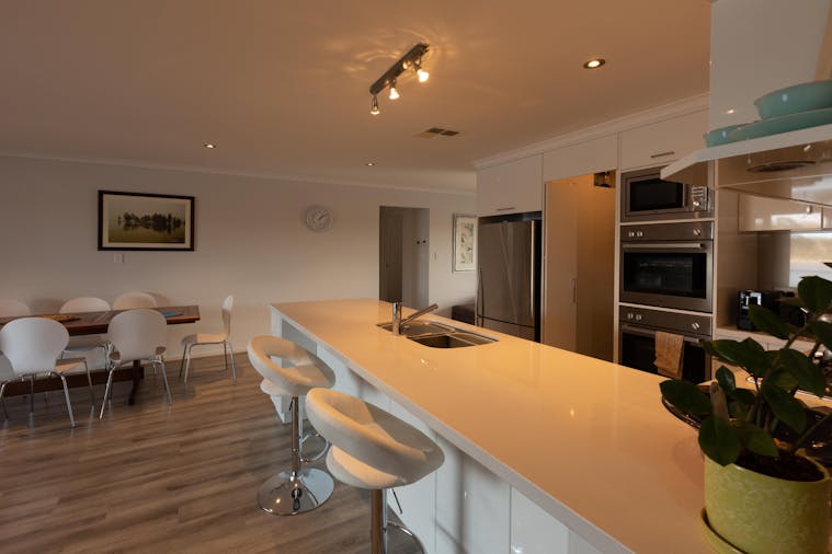 64 Marina Way Mannum Waters - Whistling Kite -River Shack Rentals