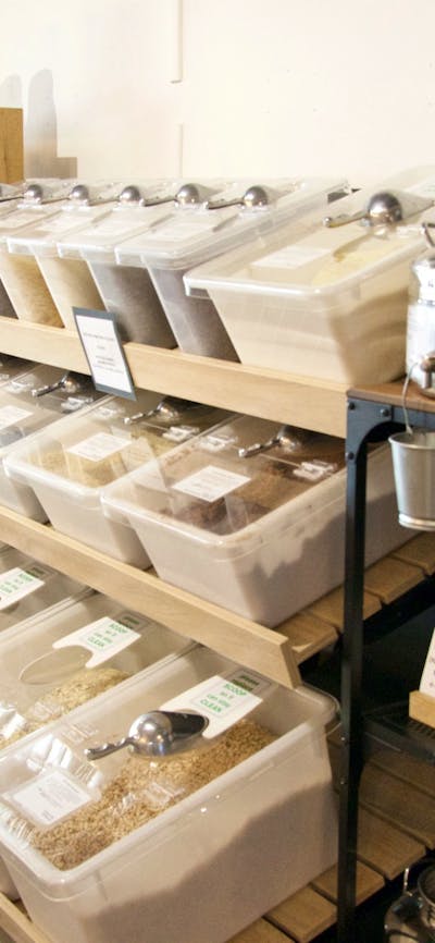 Home to Yass Wholefoods who sell bulk dry goods, pantry items & zero-waste lifestyle & home products