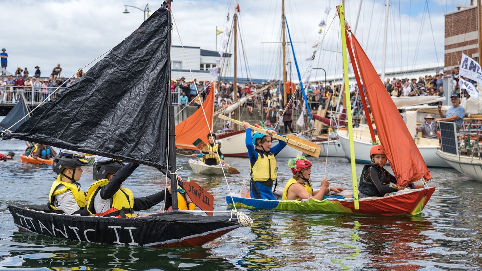 The Quick & Dirty Boat Building Challenge & Race