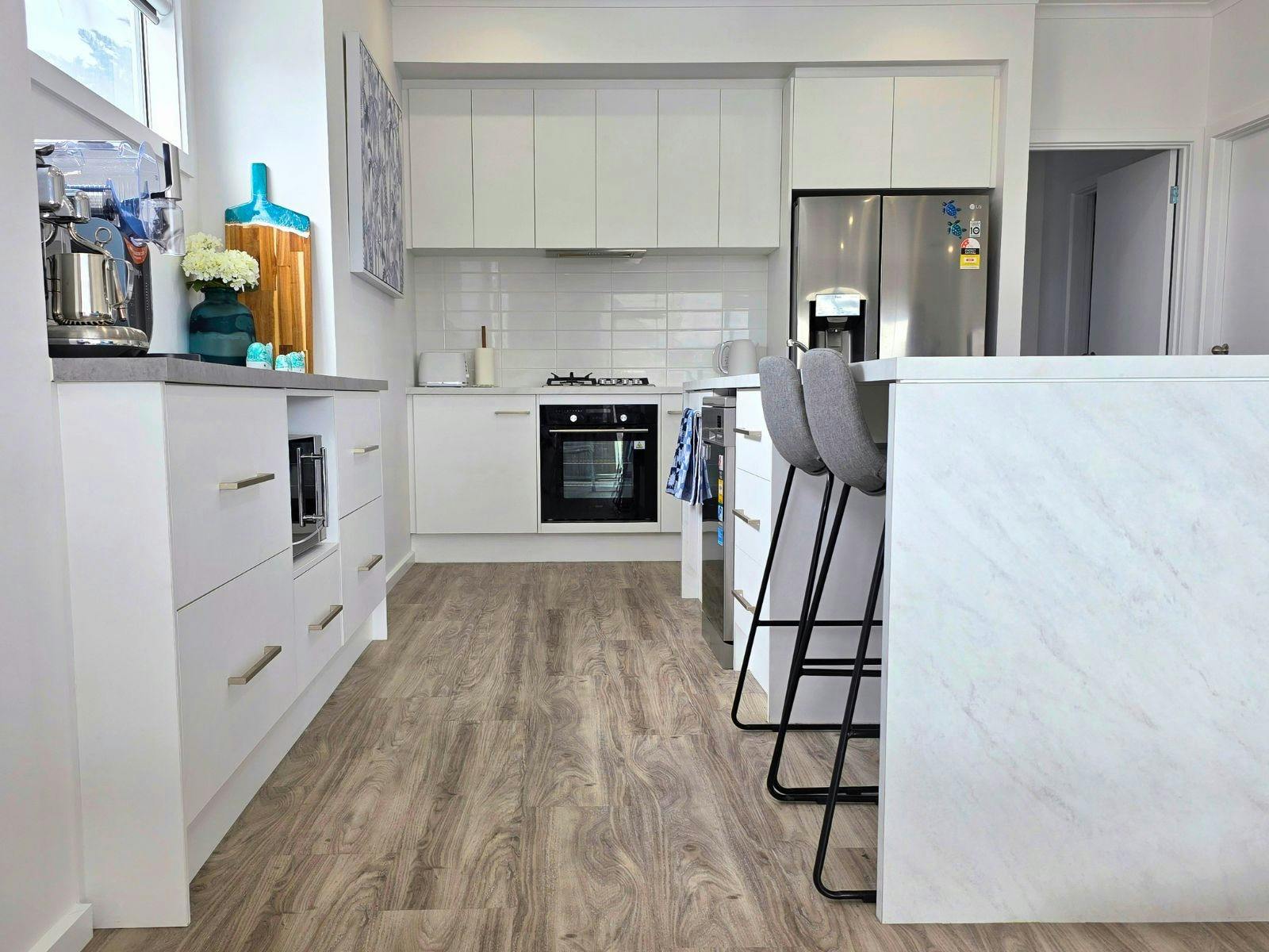 Driftwood and Daydreams Coastal Retreat with Swim Spa