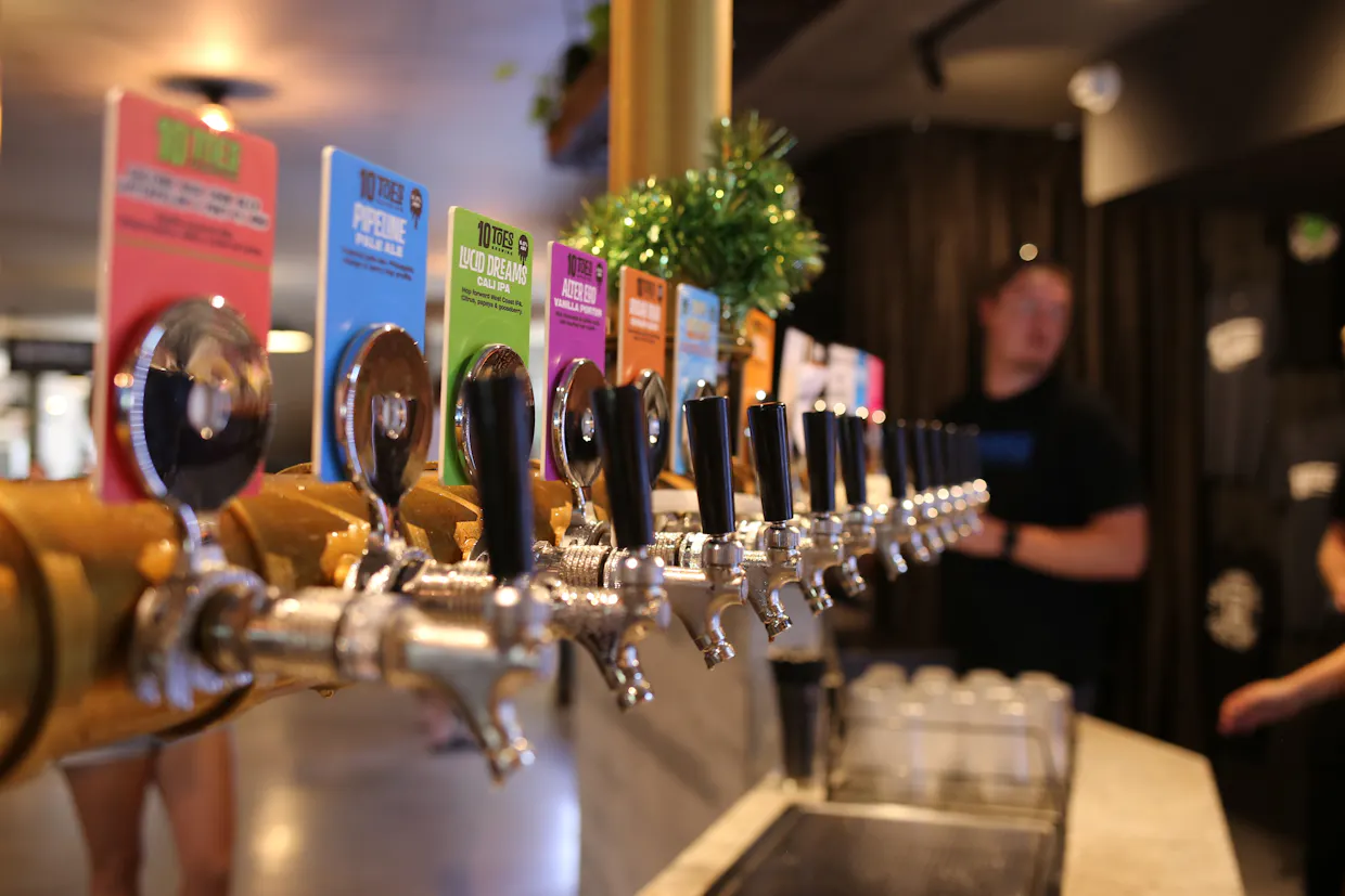 Brew School at 10 Toes Brewing