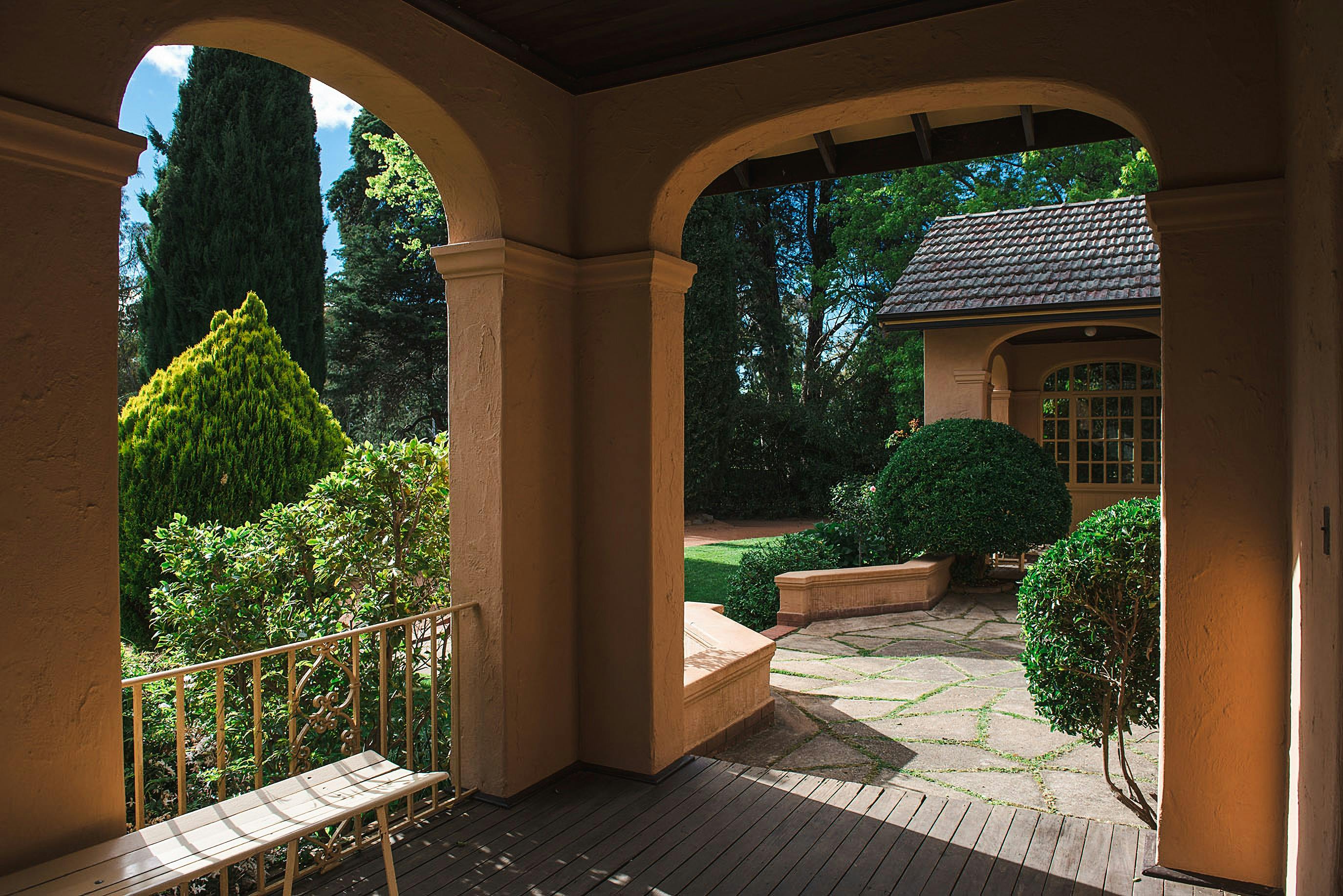 Looking at gardens from entrance to Calthorpes House