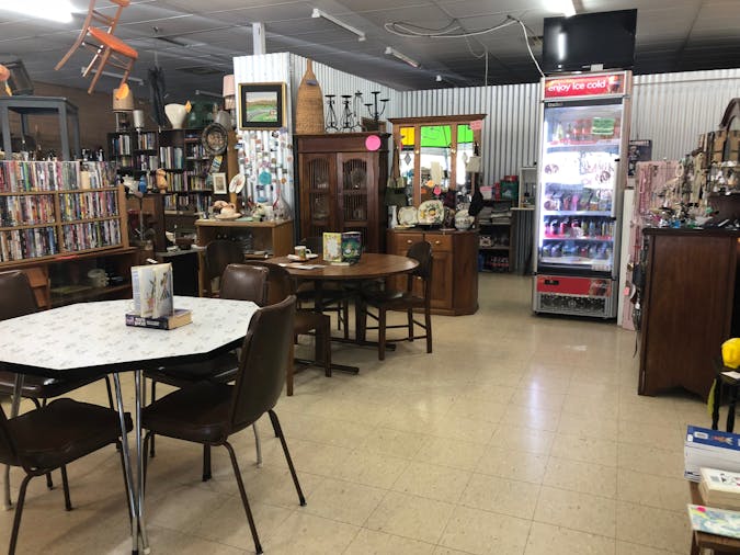 Wallaroo Treasures and Treats Cafe