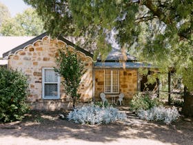 Escape to the Mintaro Hideaway