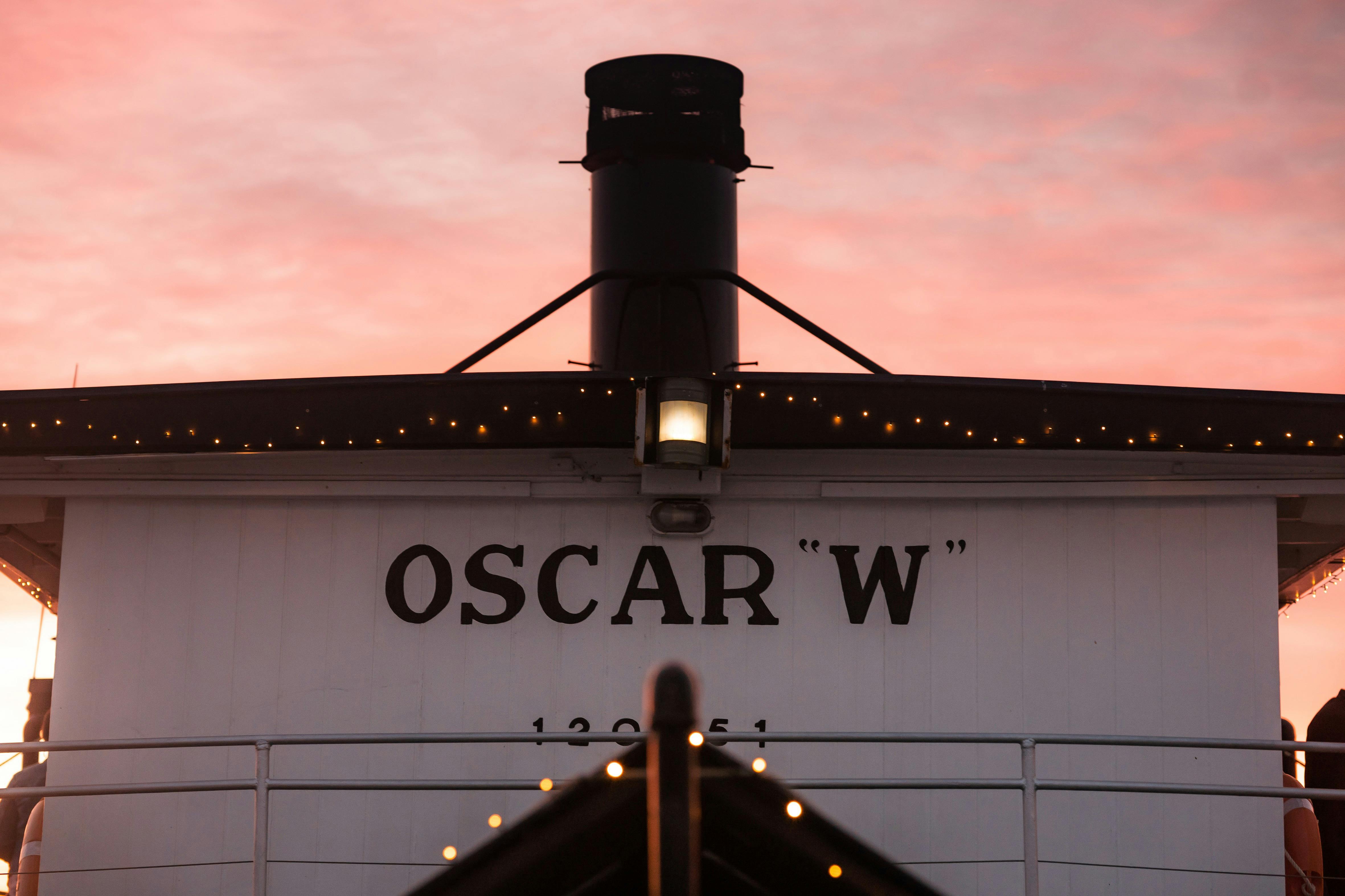 PS Oscar W Twilight