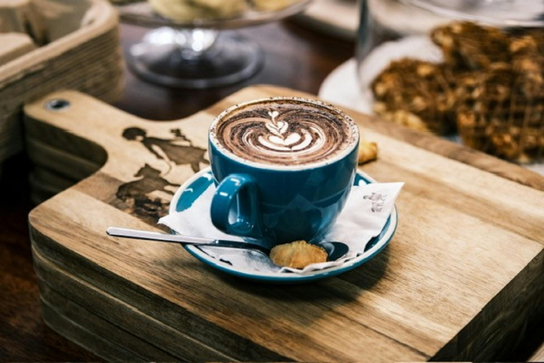 女孩和山羊咖啡馆