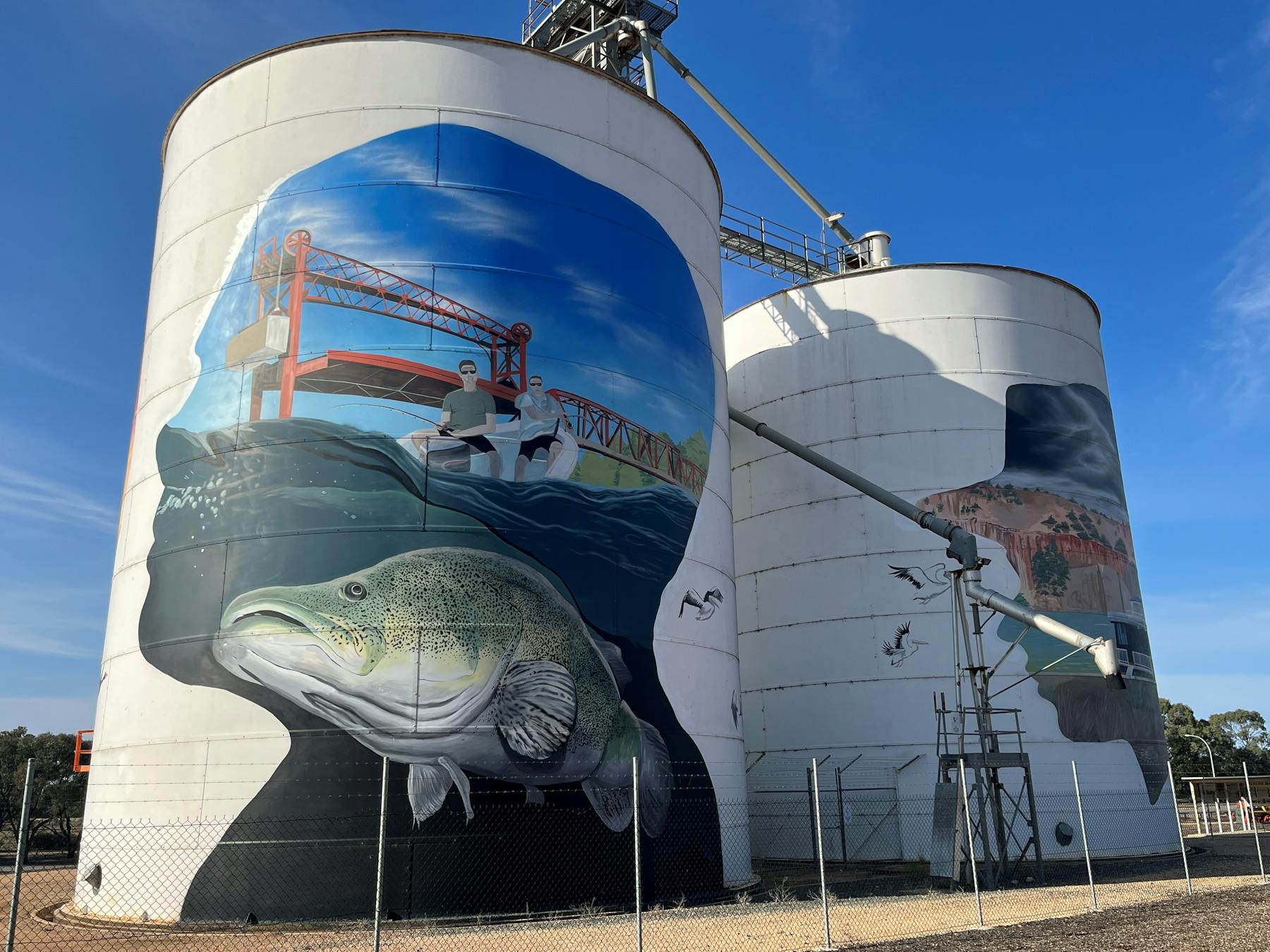 Paringa Silo Art Rear East View - Sister Elaine Balfour Ogilvy and Houseboats