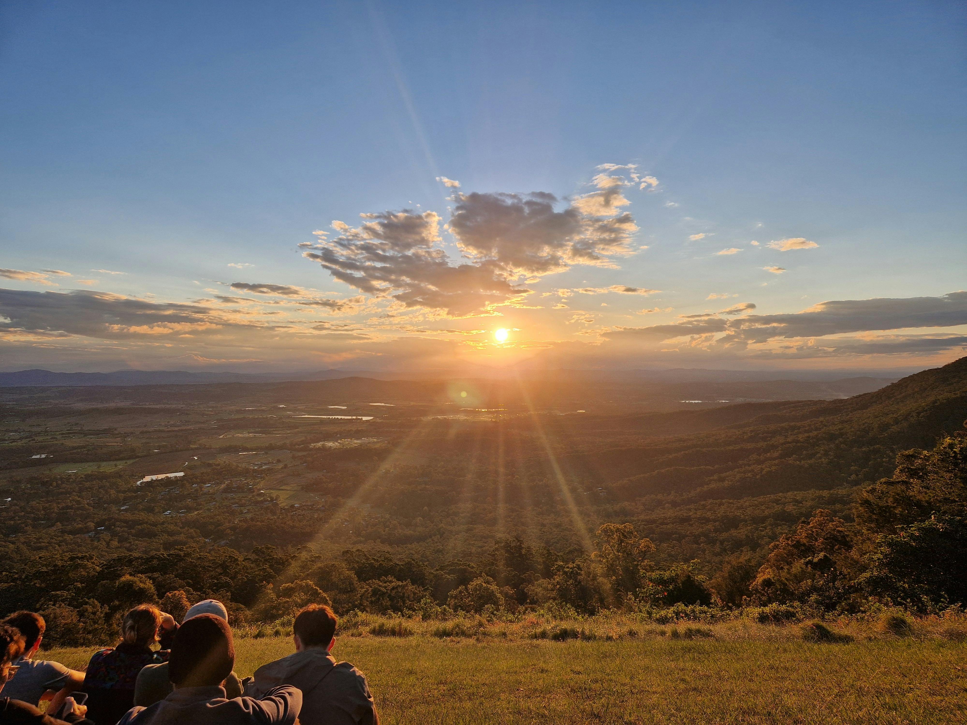 Lamington & Tamborine Day Tour: O’Reilly’s, Curtis Falls & Sunset