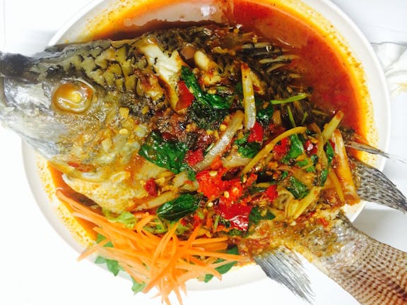 At Thai Cuisine (ร้านกินปลา)