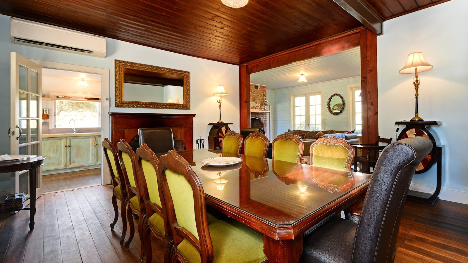 Ventnor Guest House, formal dining