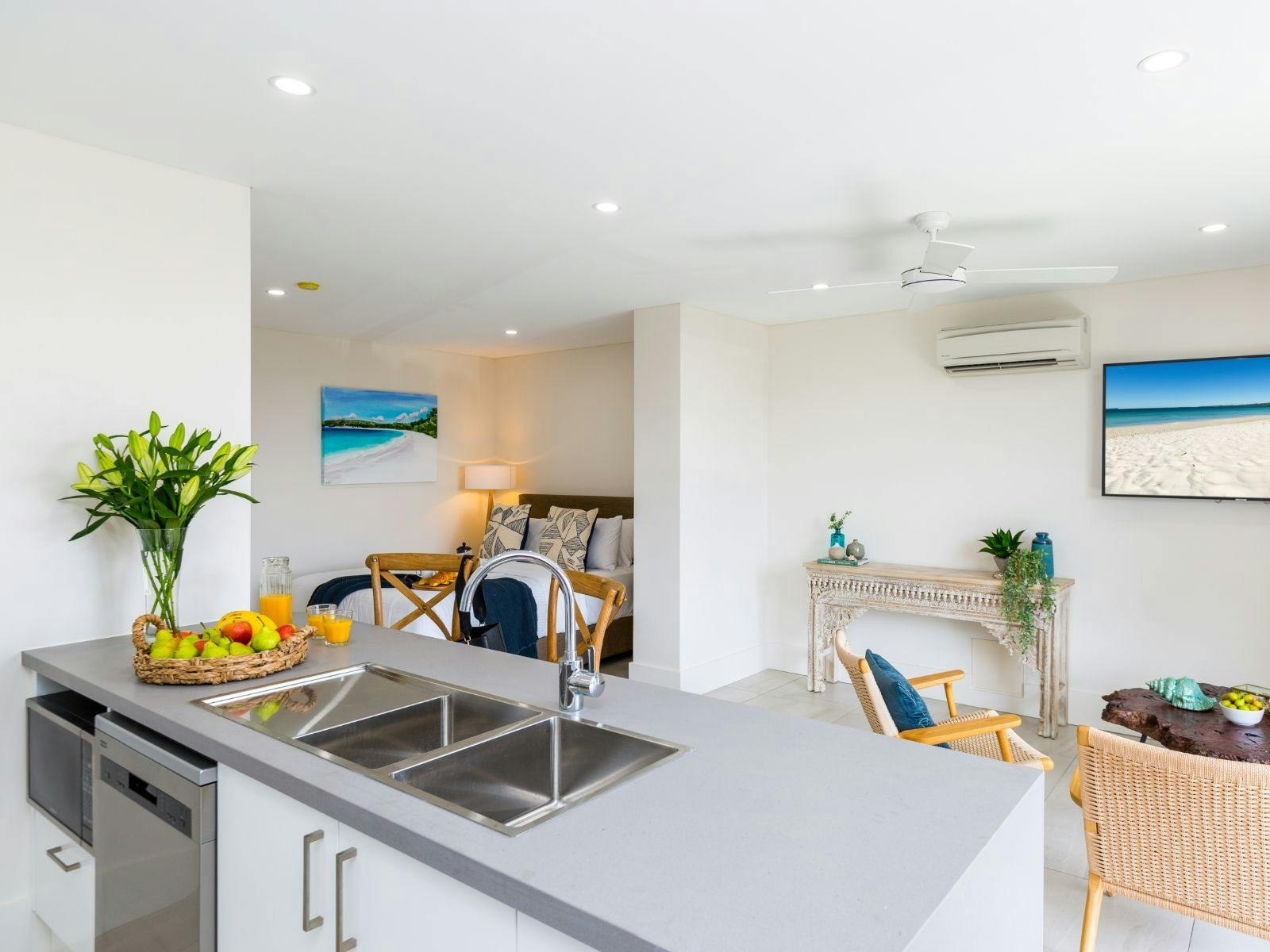 Ishtar Apartment  8 Studio Apartment