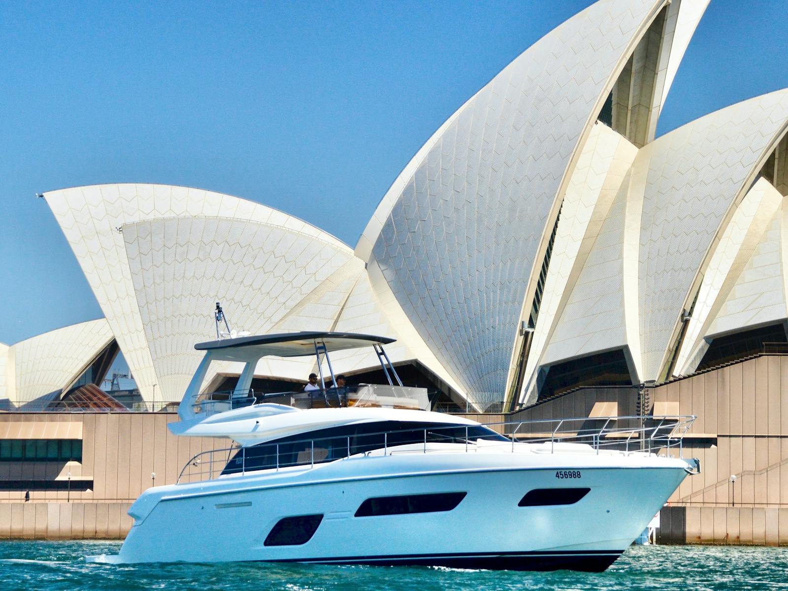 Ribbon yacht Sydney