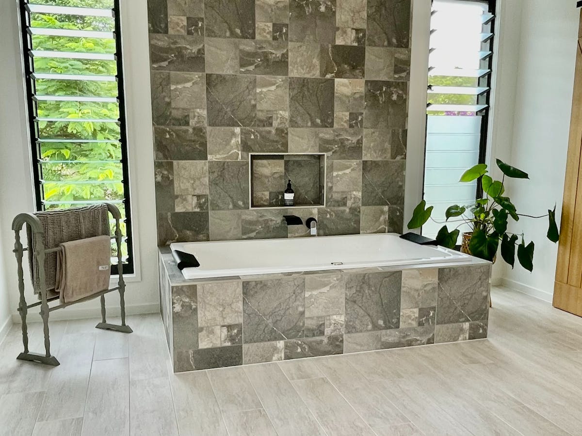 A double spa bath to enjoy at Whispers Luxury Farmstay via Gympie Qld